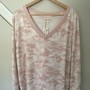 Simply Threads pink camo v-neck sweater, NWT, XL